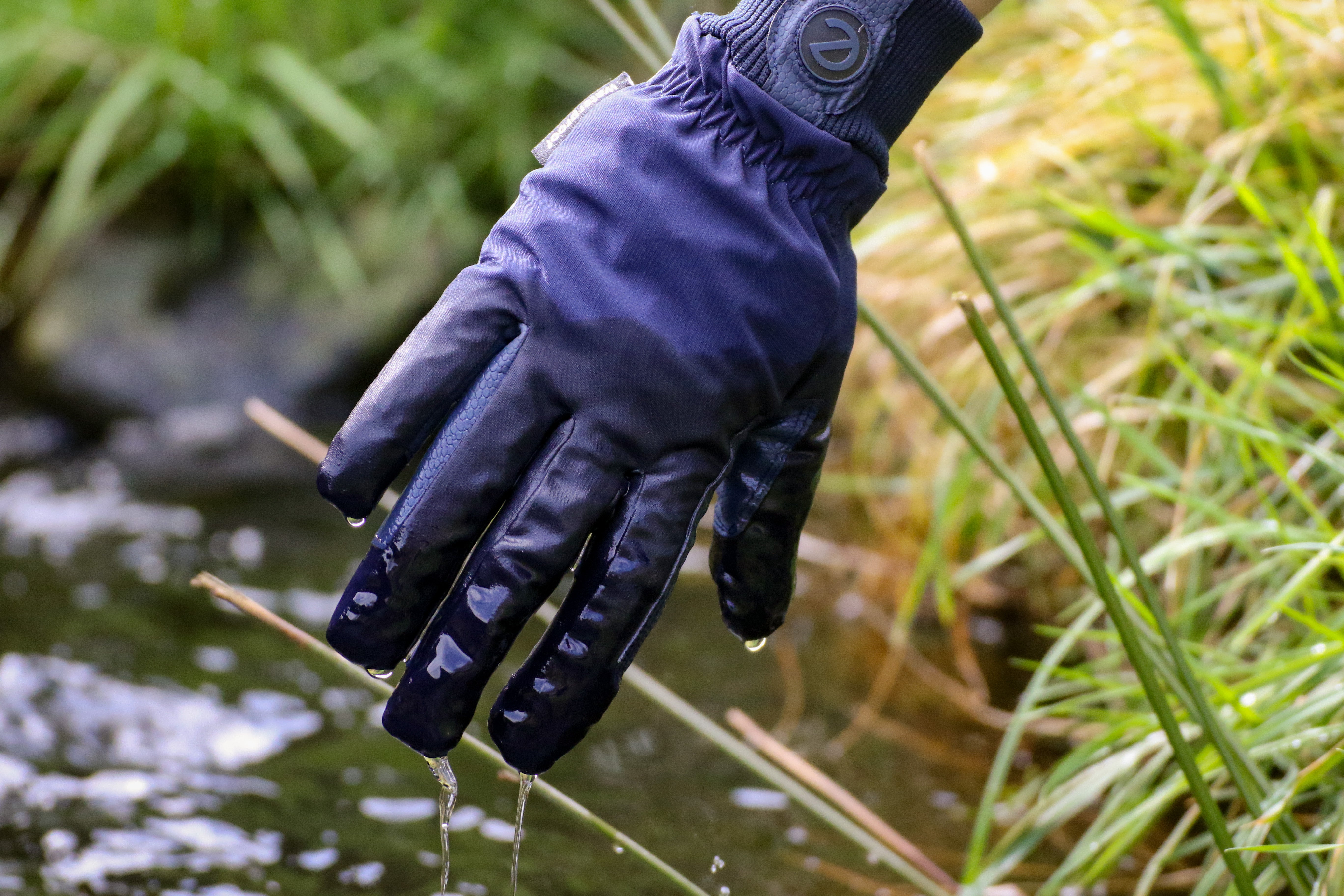Stay warm and dry with eQUEST Waterproof Riding and Yard Gloves – Hyssop  Ten Ltd T/A eGLOVE